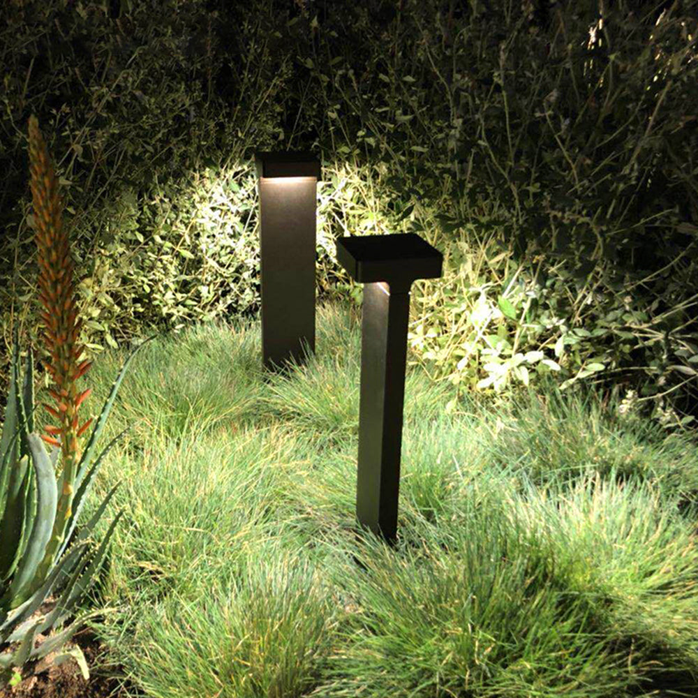 Ray Modern Metal T-Shaped Solar Outdoor Path Light, Black - Neutralighting