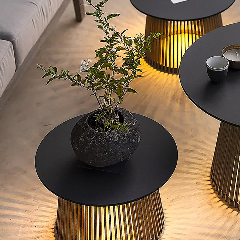Ray Table Metal Rechargeable/Solar Metal&Acrylic Outdoor Floor Lamp - Neutralighting