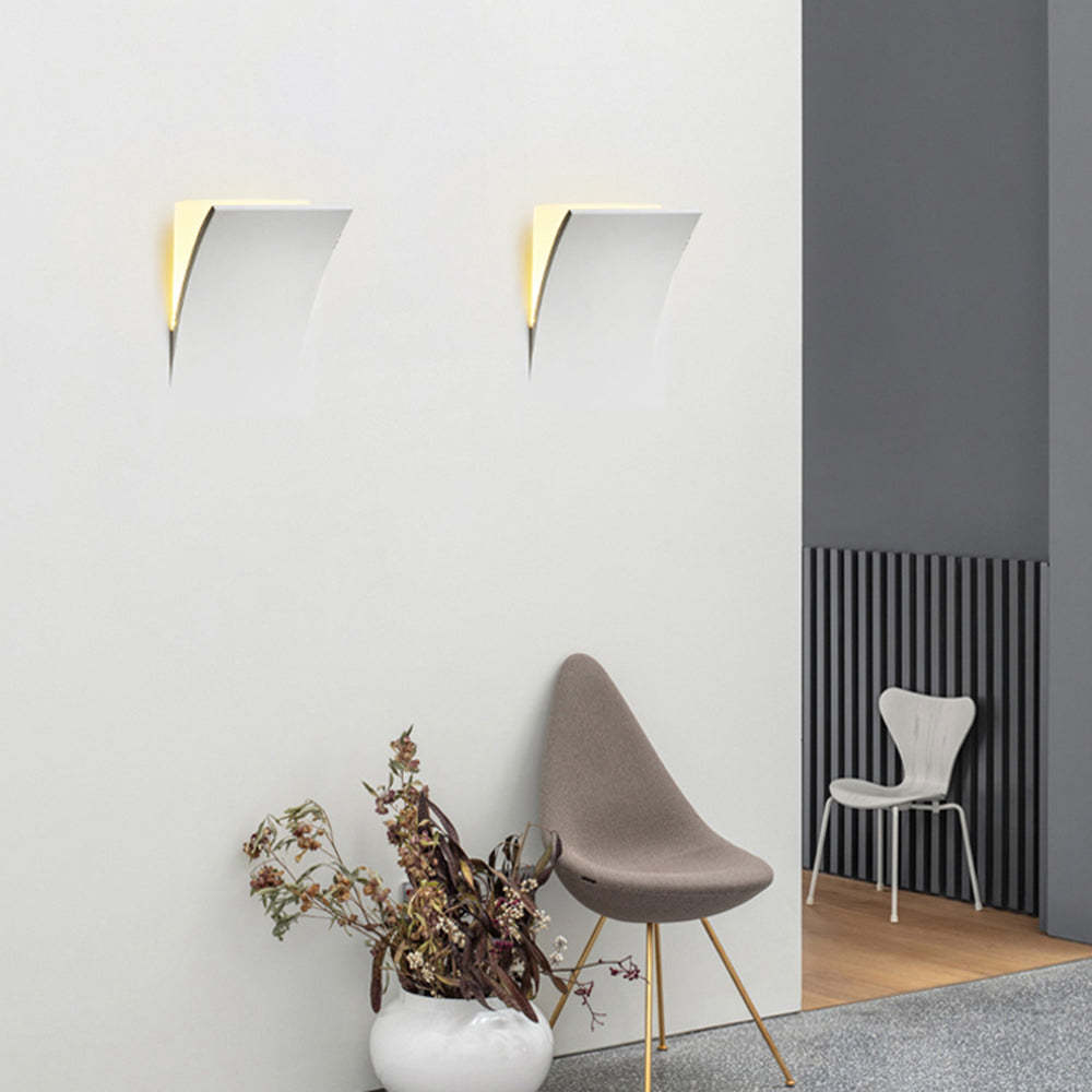 Aria Modern Recessed Metal/Plaster LED Wall Lamp, White - Neutralighting