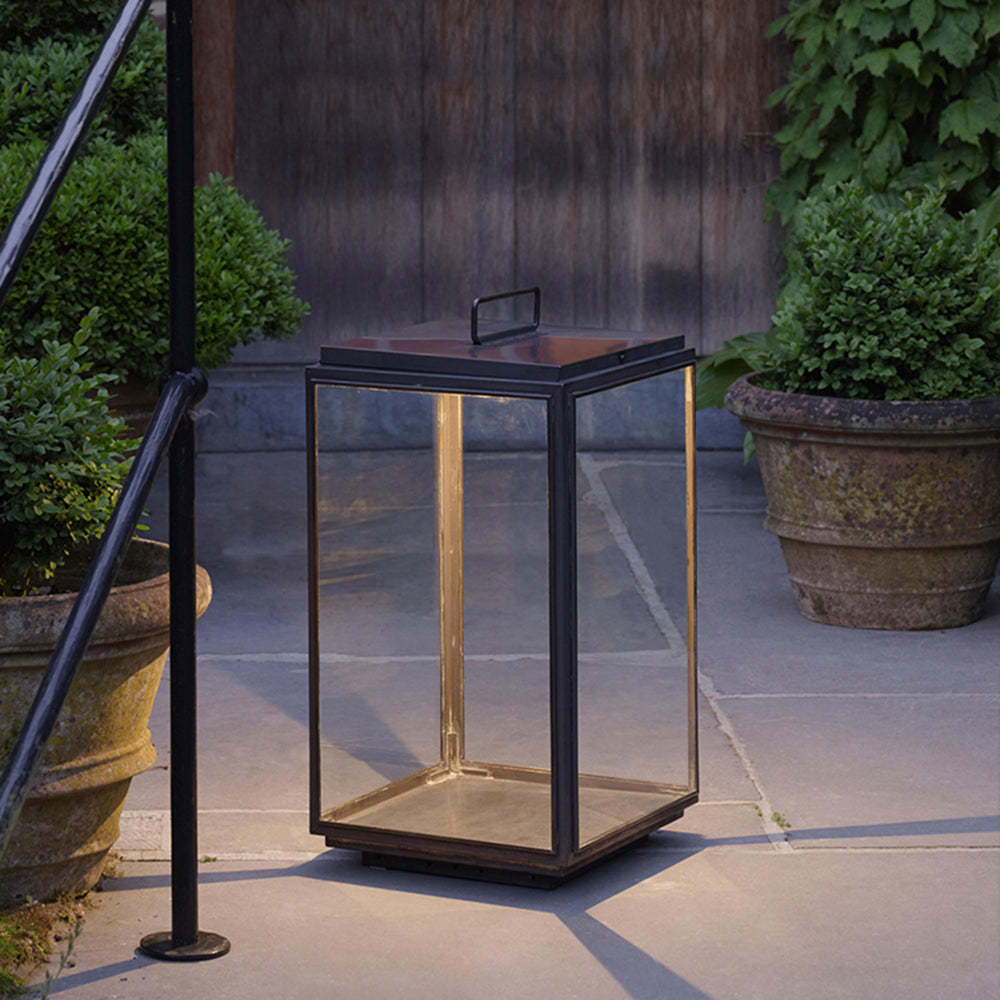 Ray Minimalist Cuboid Outdoor Floor Lamp, Hardwired, Black - Neutralighting