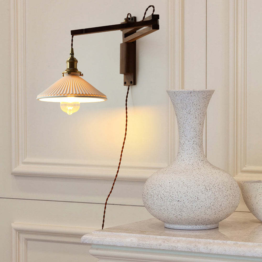 Muto Vintage Dome Ceramic/Wood Wall Lamp, Walnut/Wood/Clear - Neutralighting