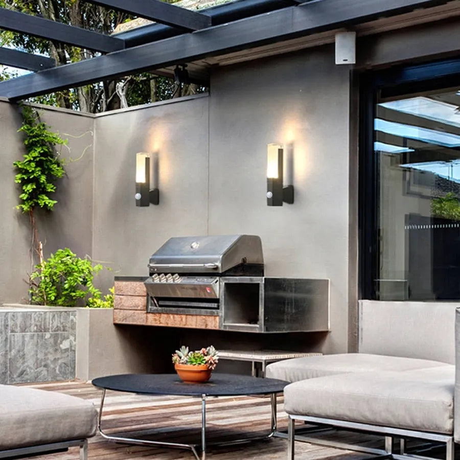 Ray Modern Rectangular Double- Head Metal Outdoor Wall Lamp - Neutralighting