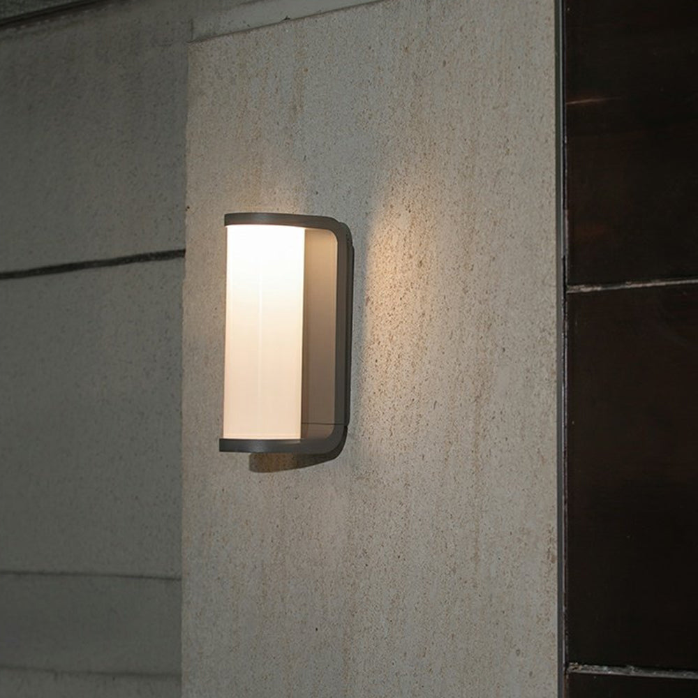 Ray Mondern Cylindrical Metal Outdoor Wall Lamp, Black - Neutralighting
