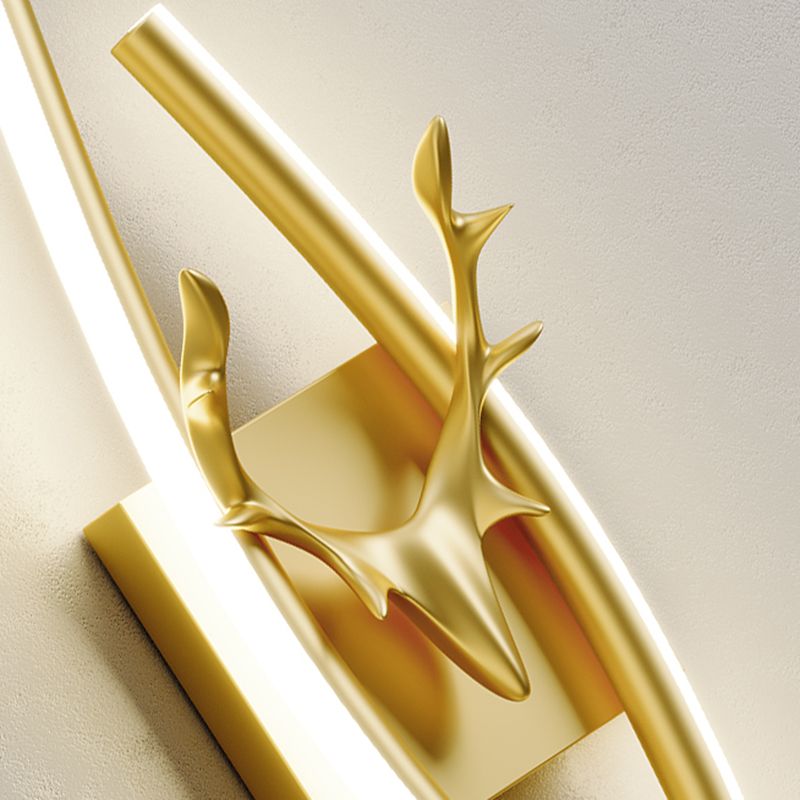 Arisha Modern Linear Metal Vanity LED Wall Lamp, Black/Gold - Neutralighting