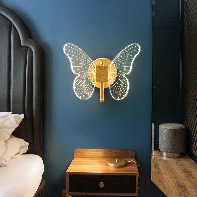 Arisha Cute Butterfly Metal Wall Lamp, Gold - Neutralighting