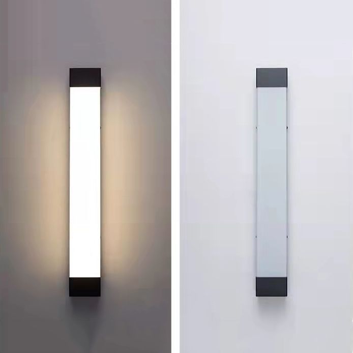 Ray Minimalist Linear Metal Outdoor Wall Lamp, Black - Neutralighting