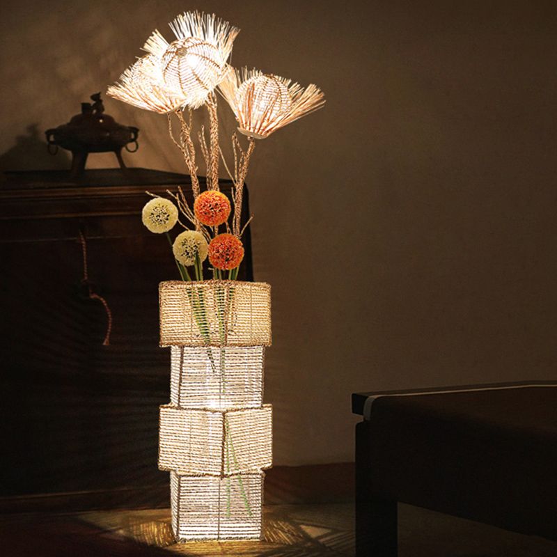 Ritta Retro Vase Wood Rattan Floor Lamp, White/Brown - Neutralighting