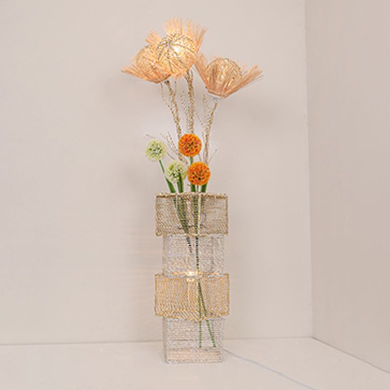 Ritta Retro Vase Wood Rattan Floor Lamp, White/Brown - Neutralighting