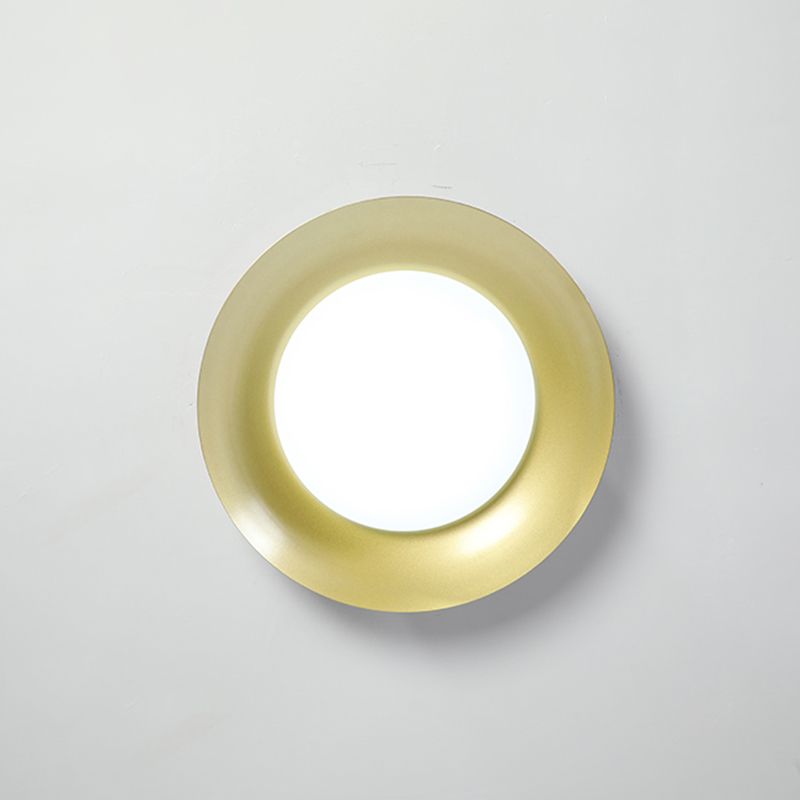 Arisha Round Metal Flush Mount Ceiling Light, Brass - Neutralighting