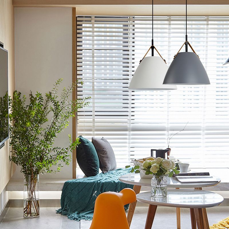 Valentina Modern Frisbee Shaped Metal Pendant Light, Black/White - Neutralighting