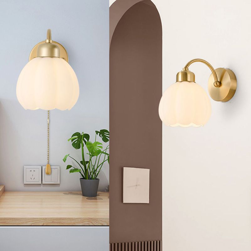 Valentina Nordic Flower Vanity Glass Metal Wall Lamp, Gold/Ivory - Neutralighting
