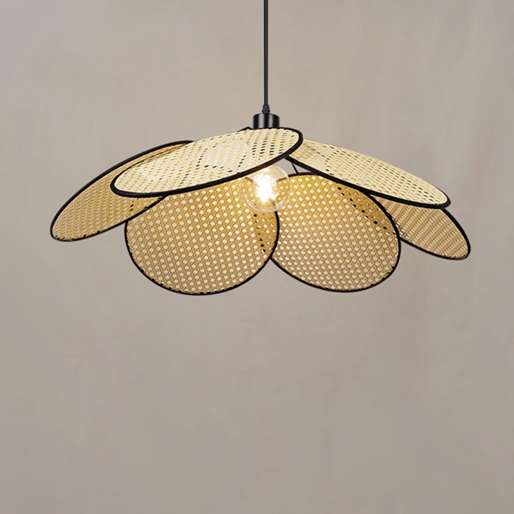Ritta Willow weave Wabi Sabi Rattan Pendant Light, Black/White - Neutralighting