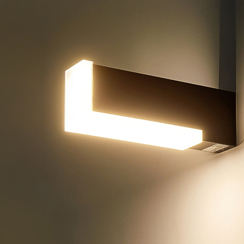 Ray Modern Geometric Acrylic Outdoor Wall Lamp, Black - Neutralighting
