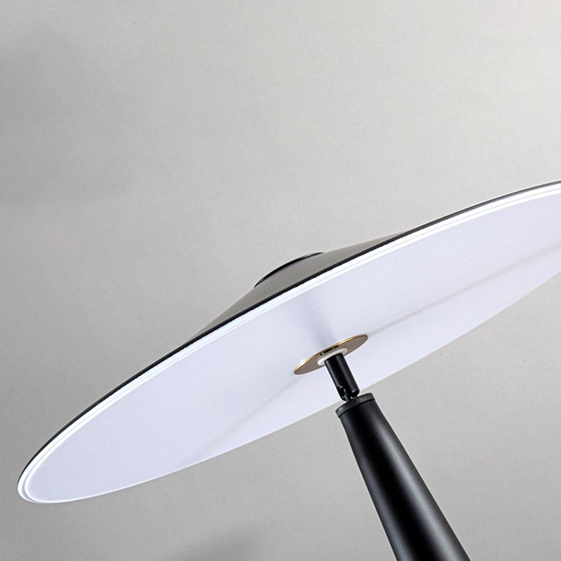 Salgado Modern Saucer Shaped Metal Floor Lamp,Black - Neutralighting