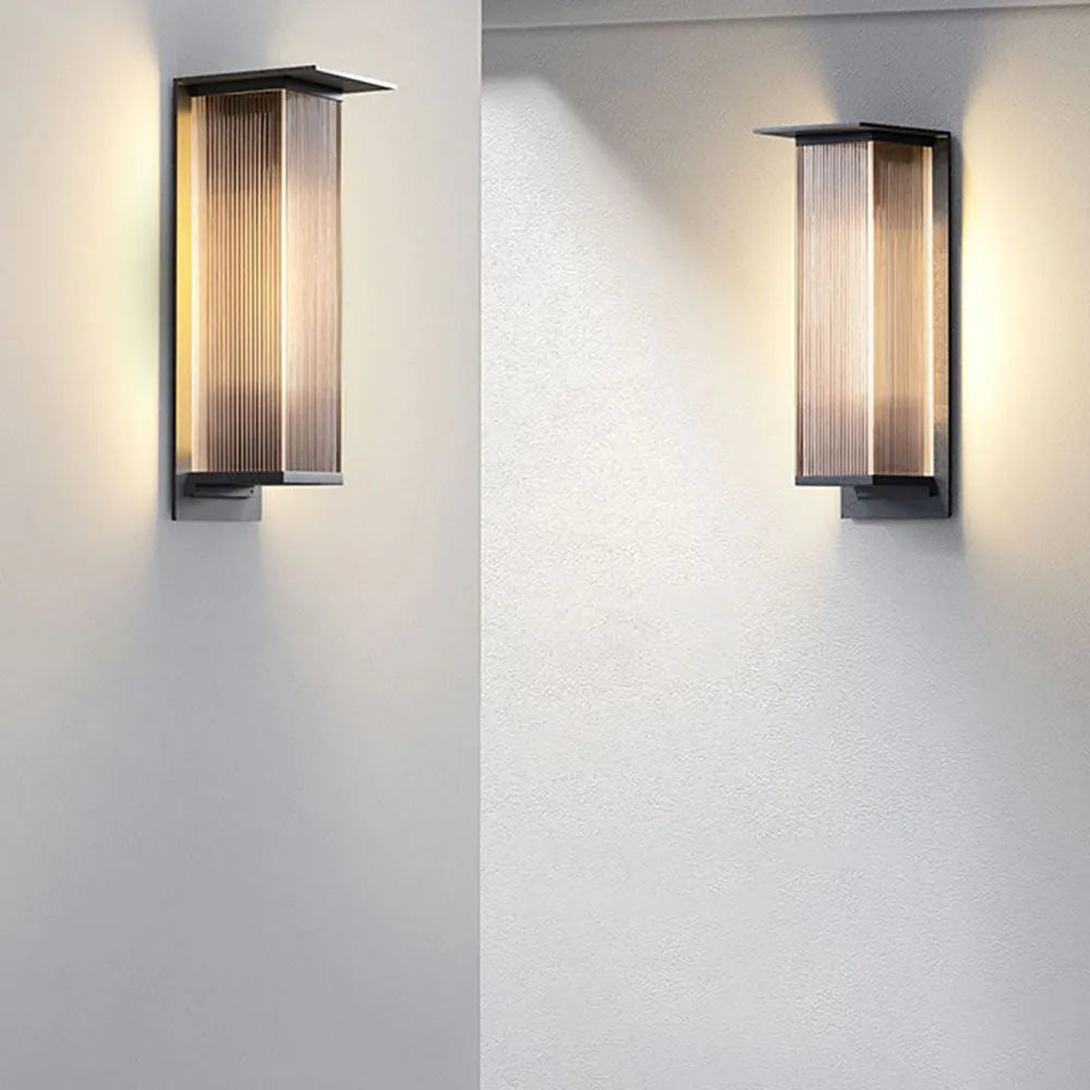 Ray Modern Rectangular Metal Outdoor Wall Lamp, Black - Neutralighting