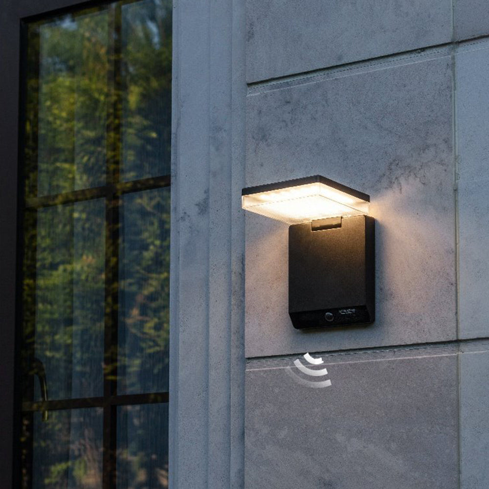 Ray Modern Minimalist Right-Angle Acrylic Sensor Solar Waterproof Outdoor Wall Lamp, Black - Neutralighting