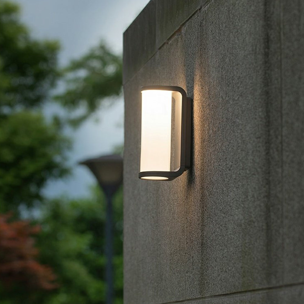 Ray Mondern Cylindrical Metal Outdoor Wall Lamp, Black - Neutralighting