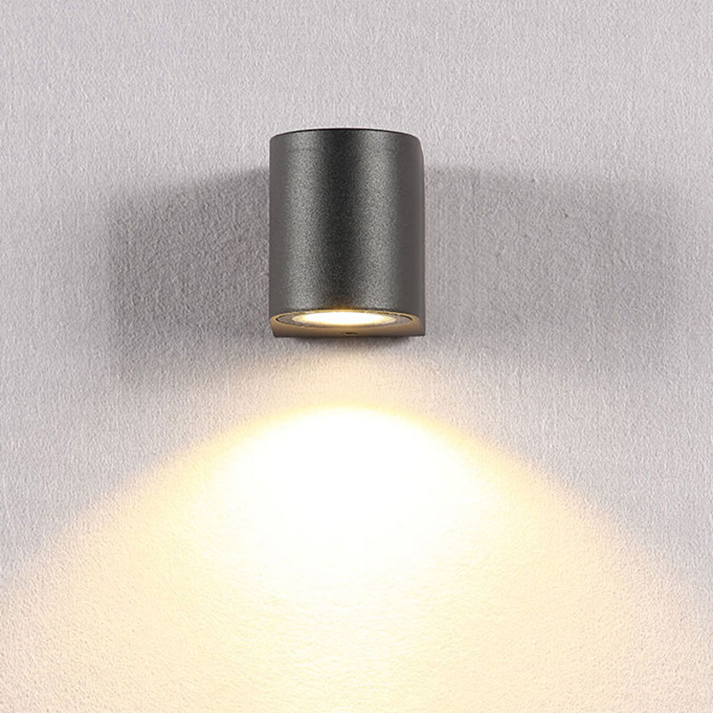 Tavon Minimalist Metal Square Outdoor Wall Lamp, Black - Neutralighting