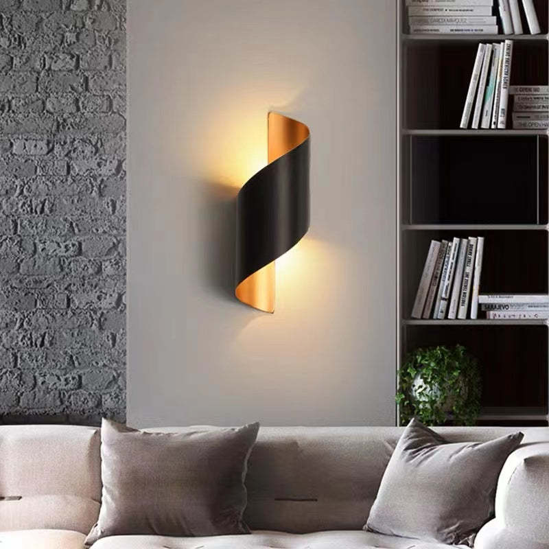 Travin Modern Conch Shape Spiral Outdoor Wall Lamp, Black/White/Gold - Neutralighting