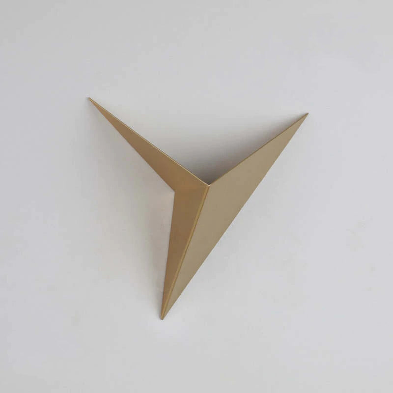Calno Metal Modern LED Wall lamps for Bedroom, Triangle - Neutralighting