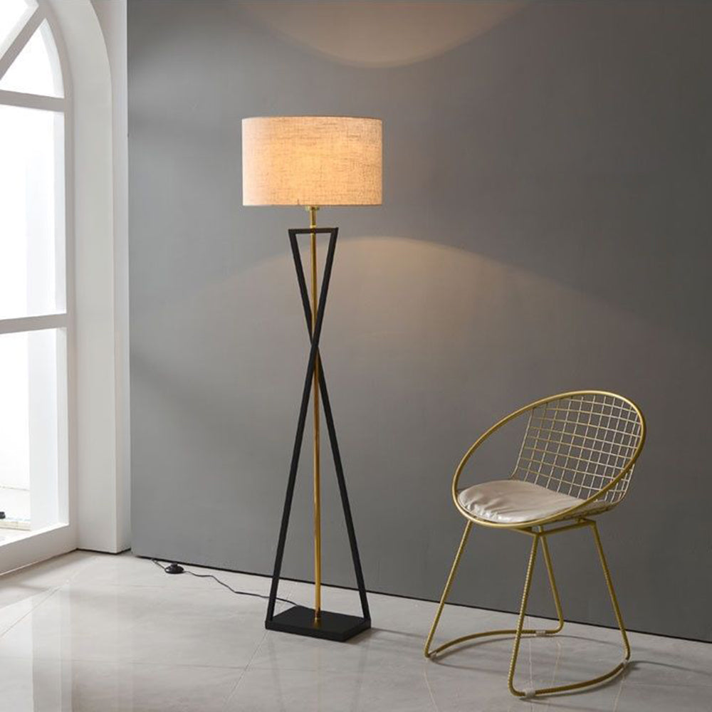 Baines Tripod Floor Lamp, Black & Flaxen, L 158CM - Neutralighting