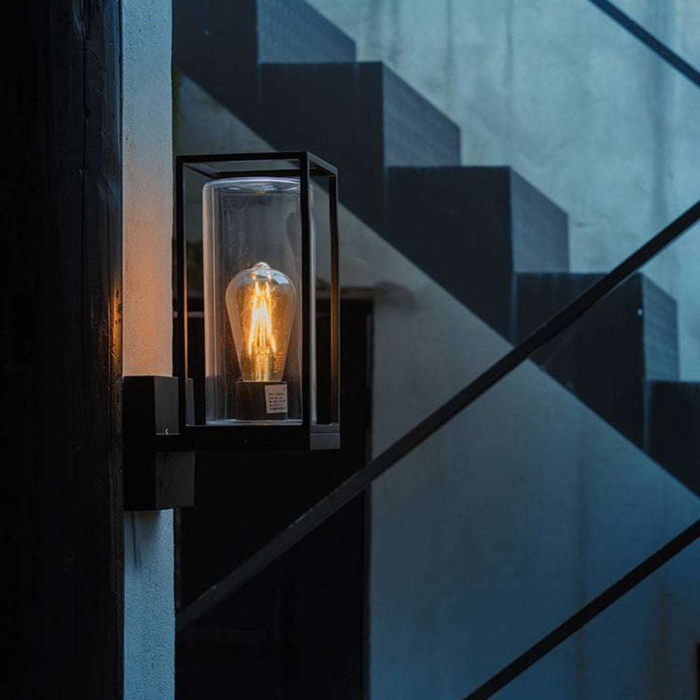 Ray Modern Rectangular Metal Outdoor Wall Lamp, Black - Neutralighting