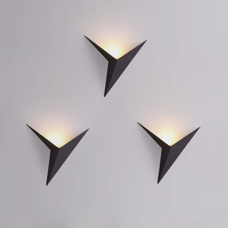 Calno Metal Modern LED Wall lamps for Bedroom, Triangle - Neutralighting