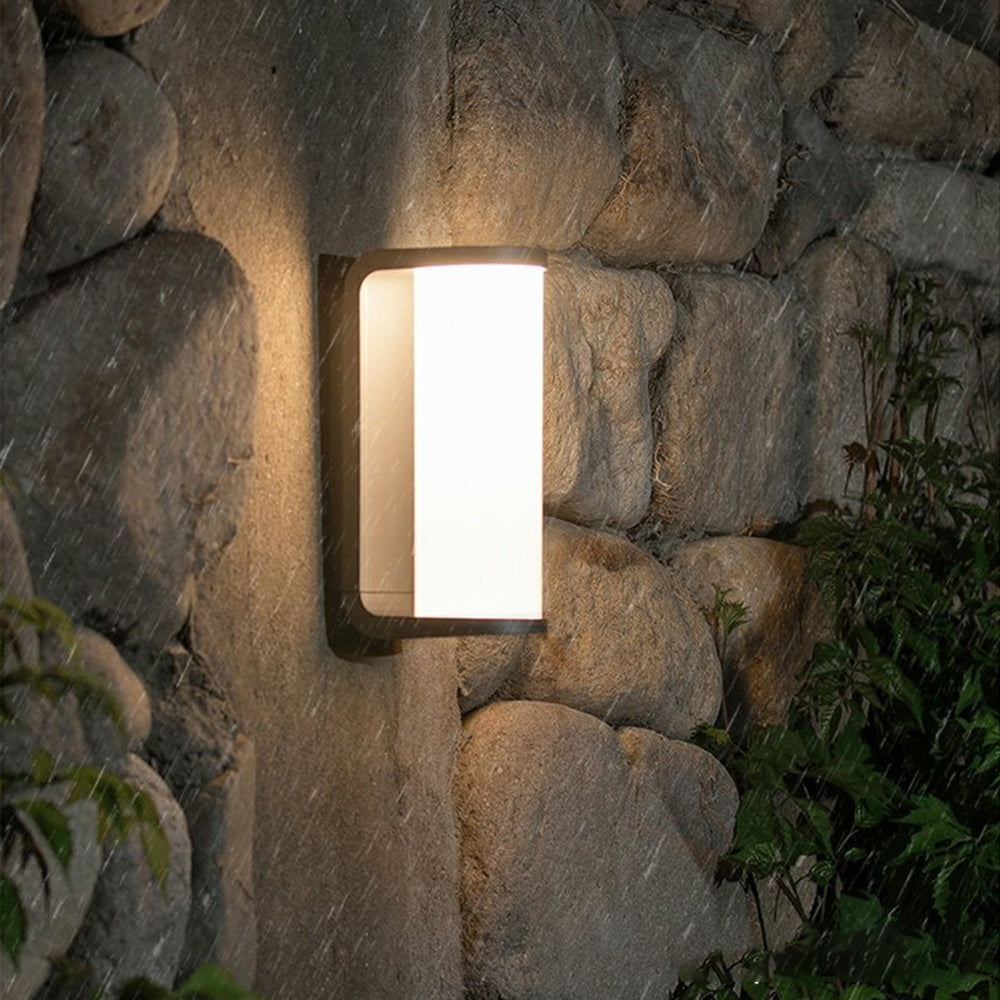 Ray Mondern Cylindrical Metal Outdoor Wall Lamp, Black - Neutralighting