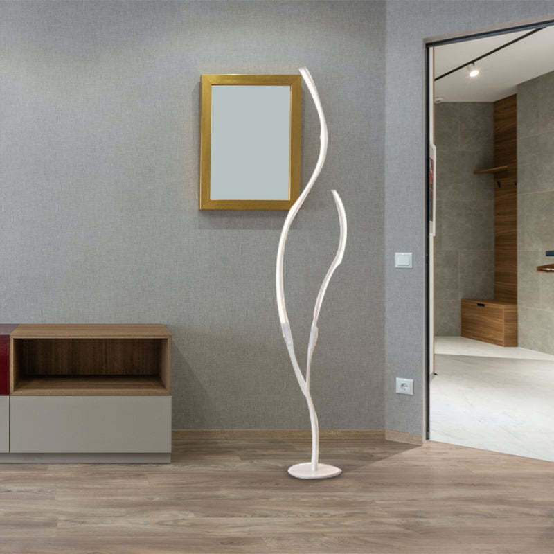 Louise Modern Simple Floor Lamp, Black & White - Neutralighting
