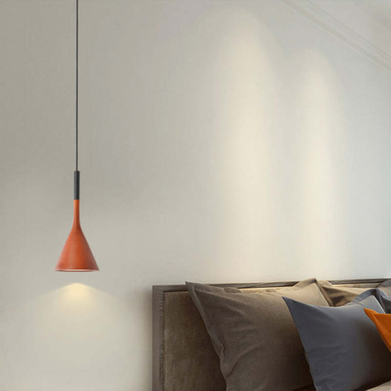 Valentina Modern Pendant Light, Triangle - Neutralighting