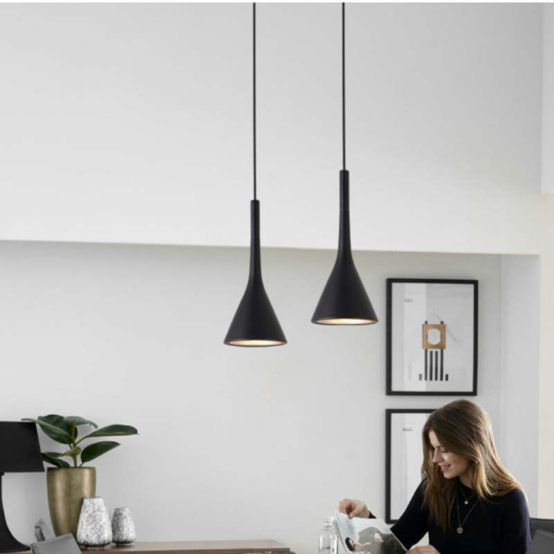 Valentina Modern Pendant Light, Triangle - Neutralighting