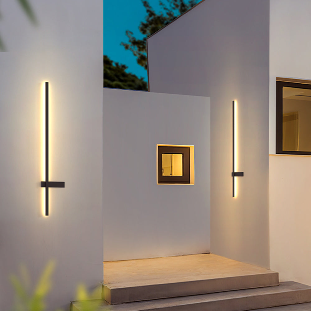 Ray Minimalist Duo-Linear Outdoor Wall Lamp, Black - Neutralighting