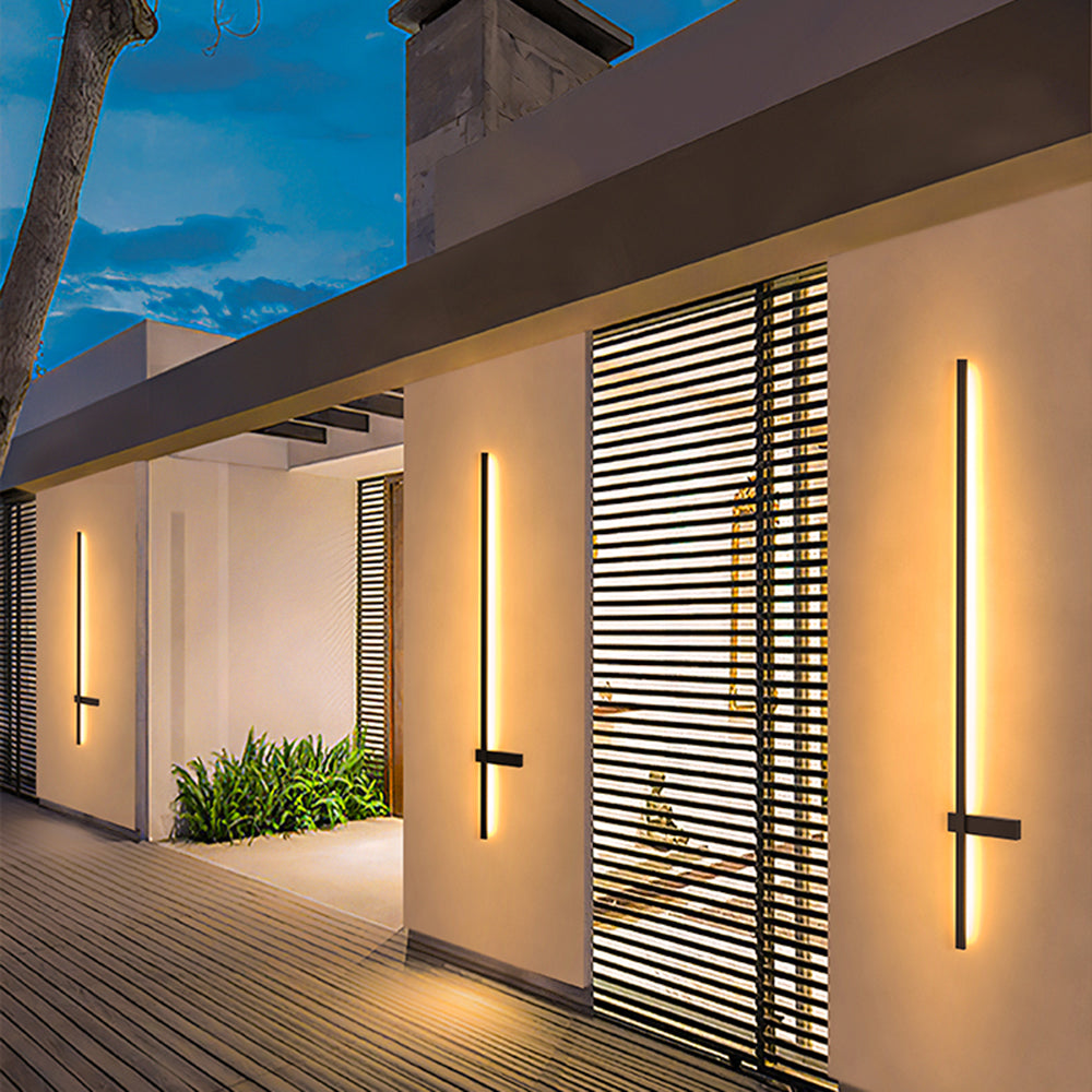 Ray Minimalist Duo-Linear Outdoor Wall Lamp, Black - Neutralighting