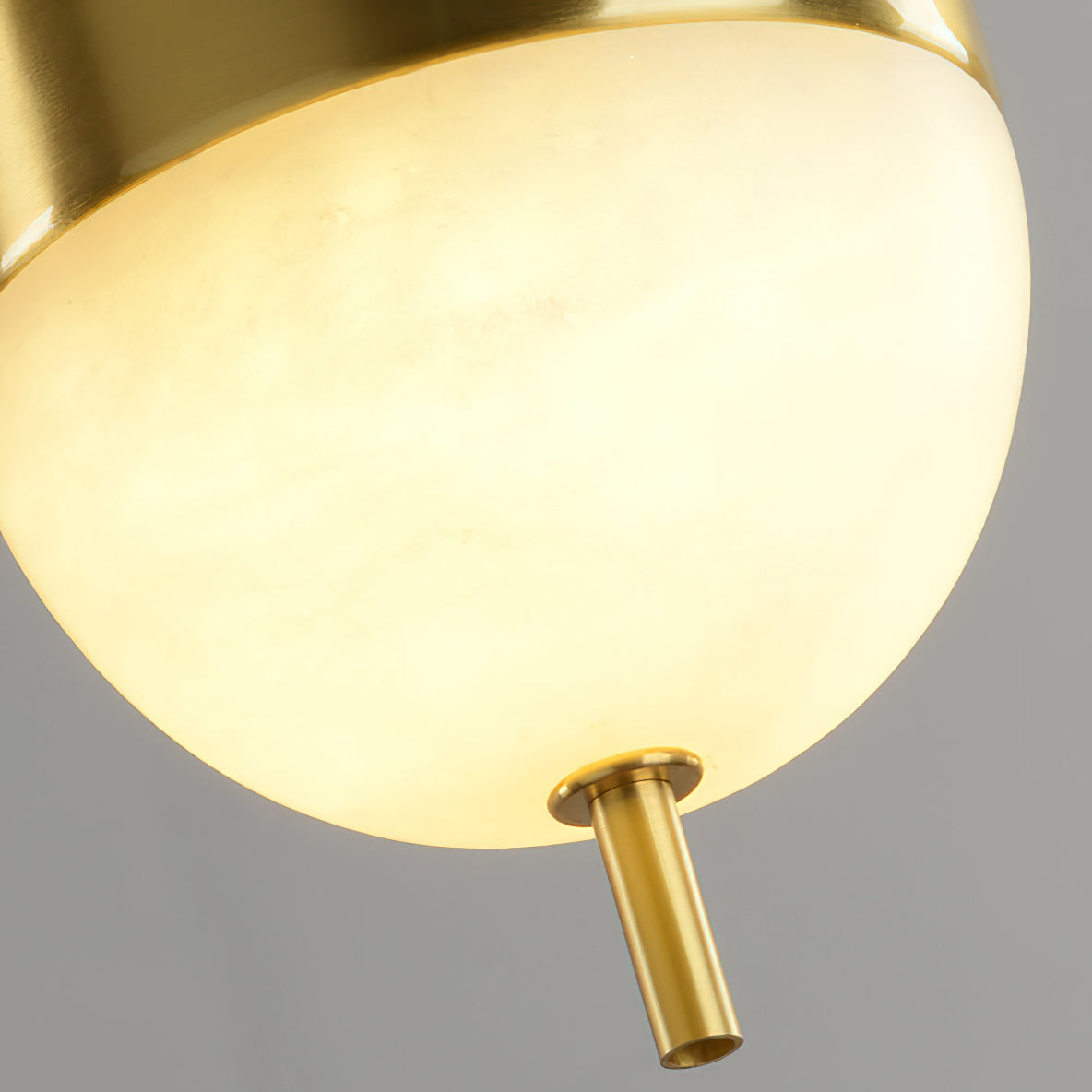 Himinuvye Alabaster Minimalist Bolus Brass Pendant Light - Neutralighting