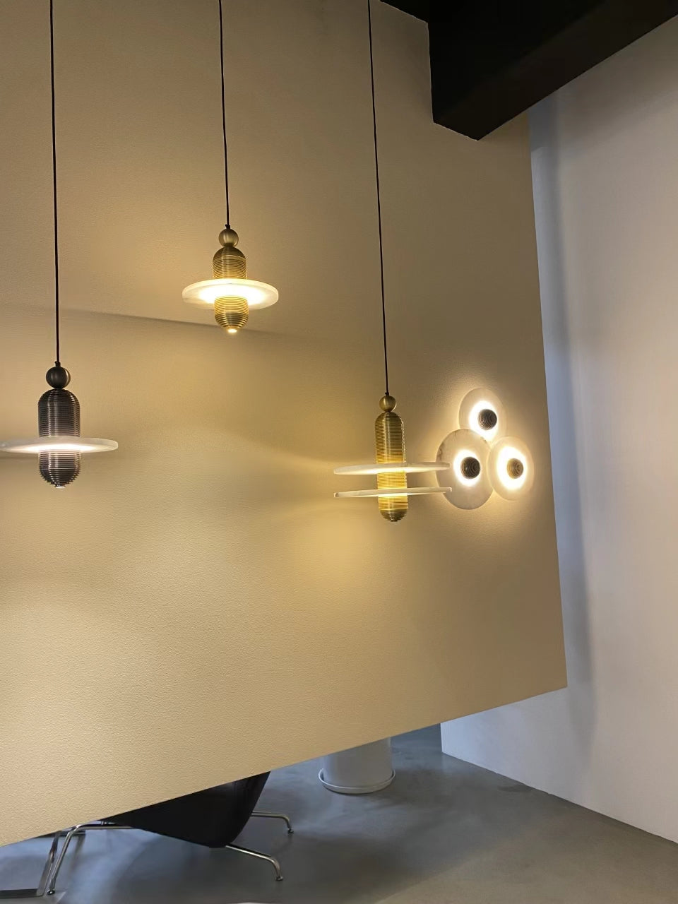 Ildvuvye Individual Creativity Comet Pendant Lamp - Neutralighting