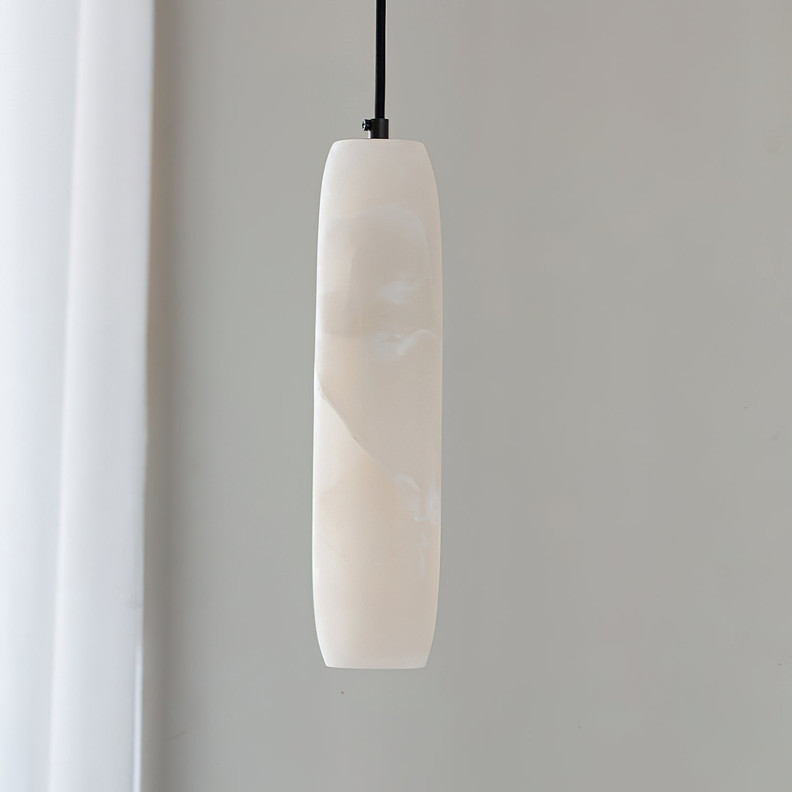 Kvennuvye Flute Modern Minimalist Alabaster Pendant Light - Neutralighting