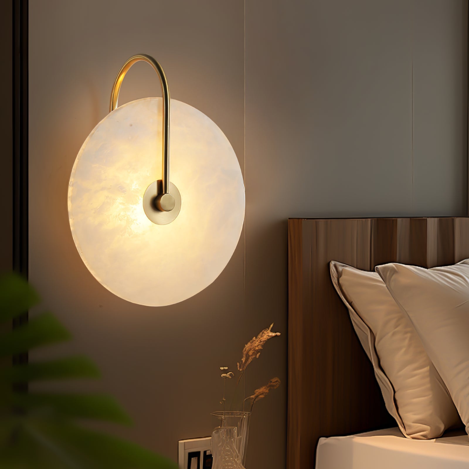 Kristy Alabaster LED Wall Lamp Round Iconic Circular - Neutralighting