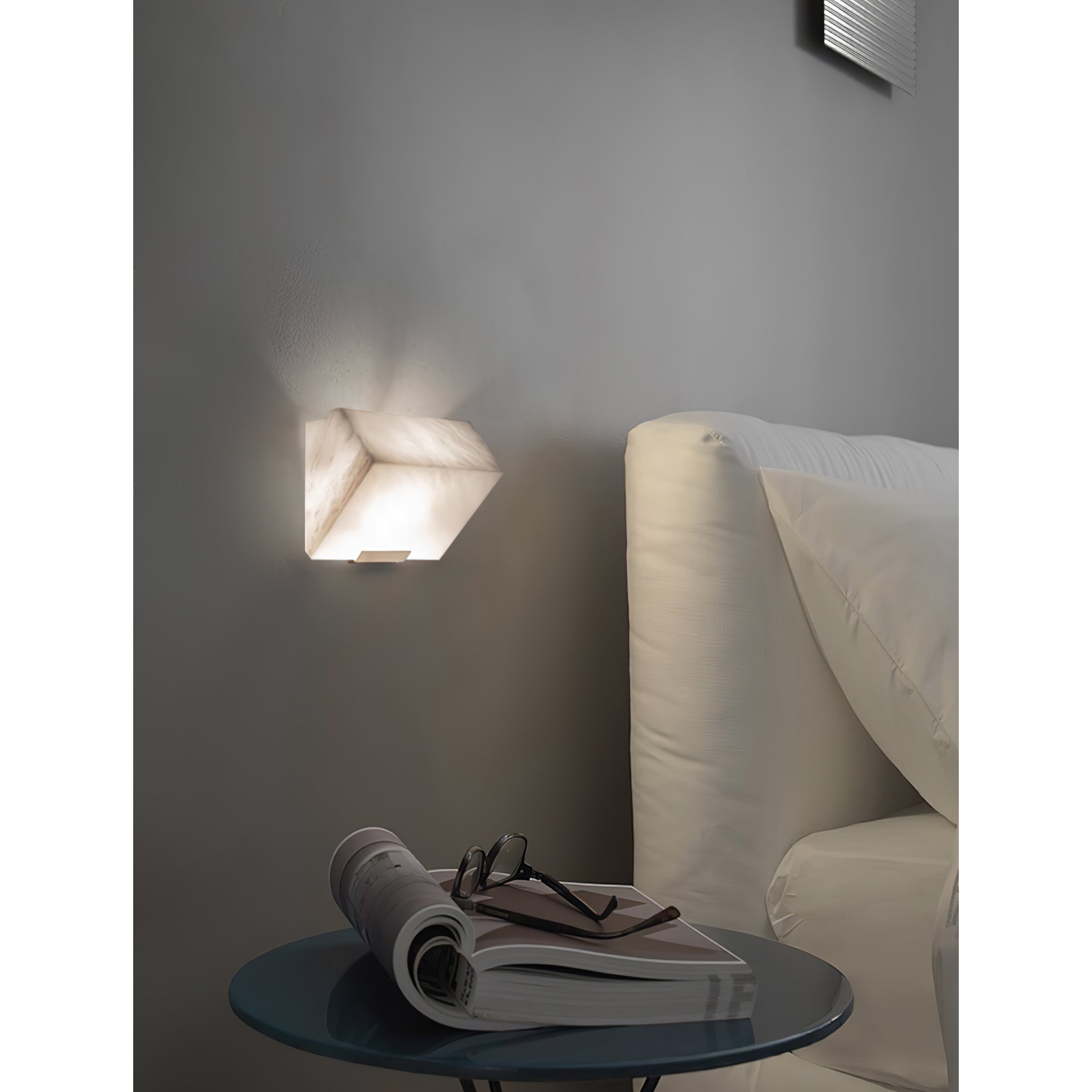 Qvistuvyn Staircase Metal Alabaster Wall Lamp - Neutralighting