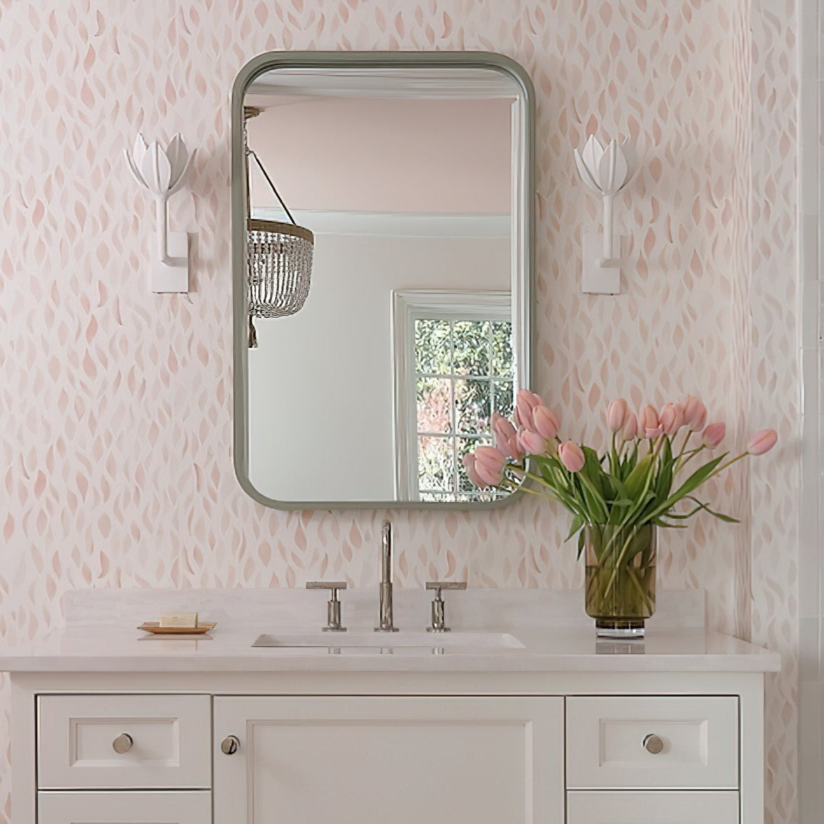 Quina Wall Lamp Flower - Neutralighting