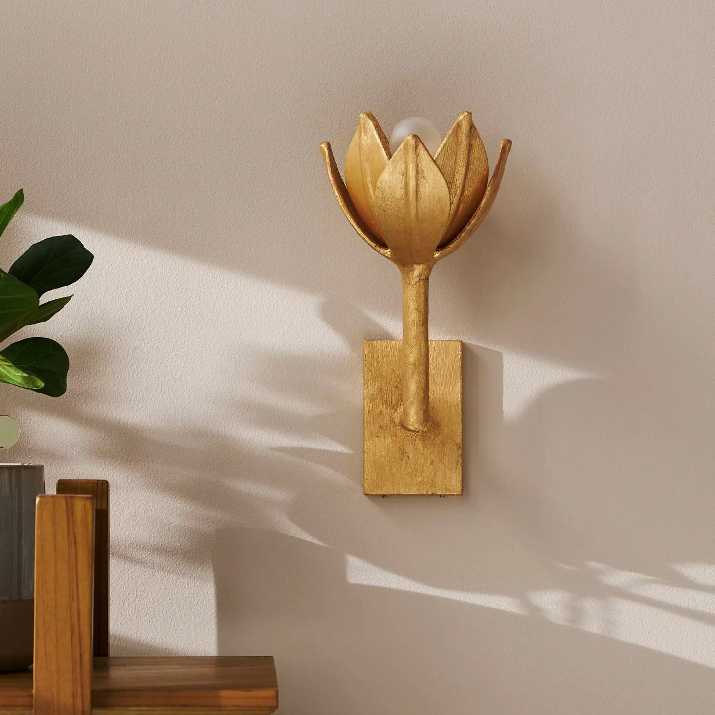 Quina Wall Lamp Flower - Neutralighting