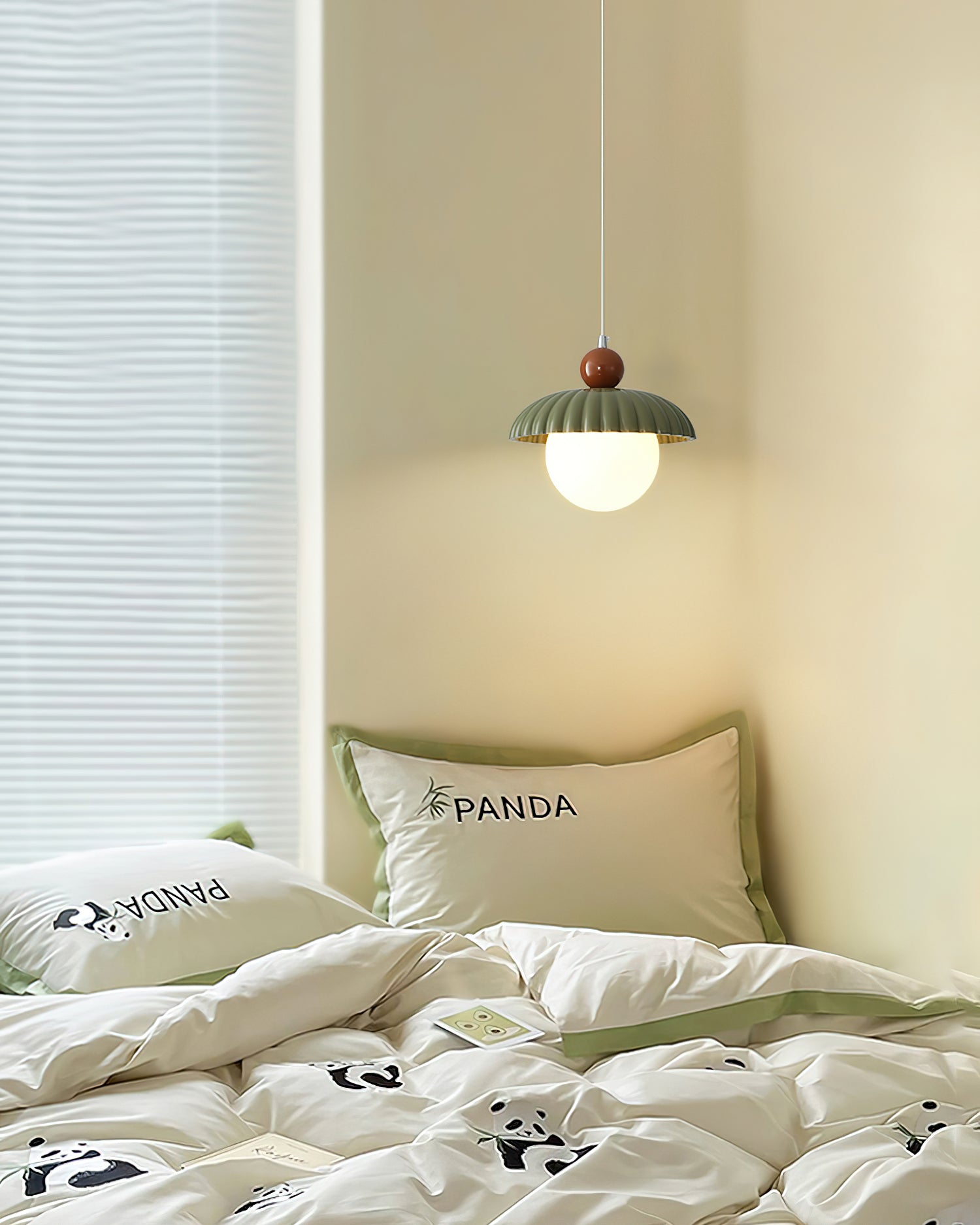 Alien Retro Charm Pendant Light - Neutralighting