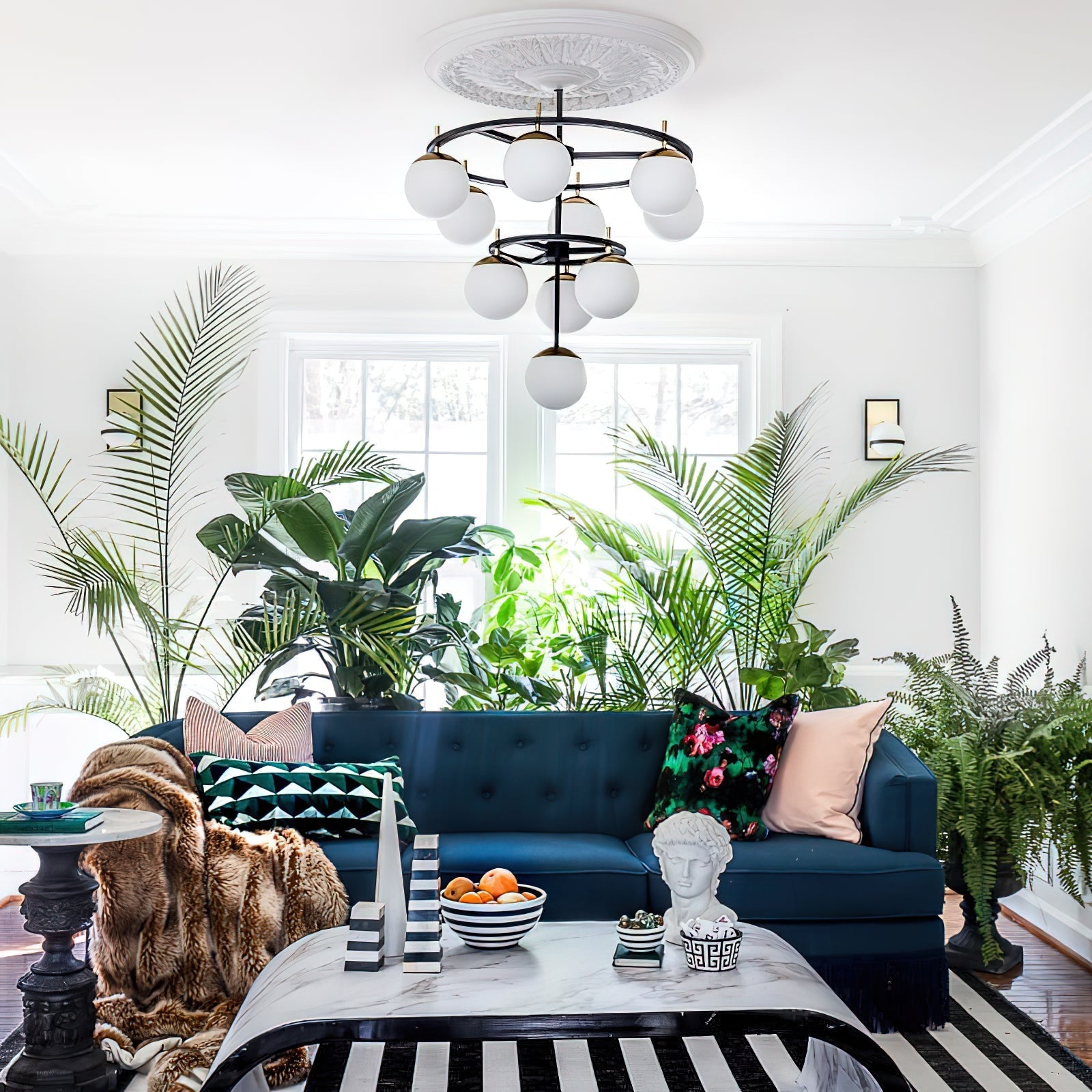 Ornuvyn Modern Minimalist Glass Chandelier - Neutralighting