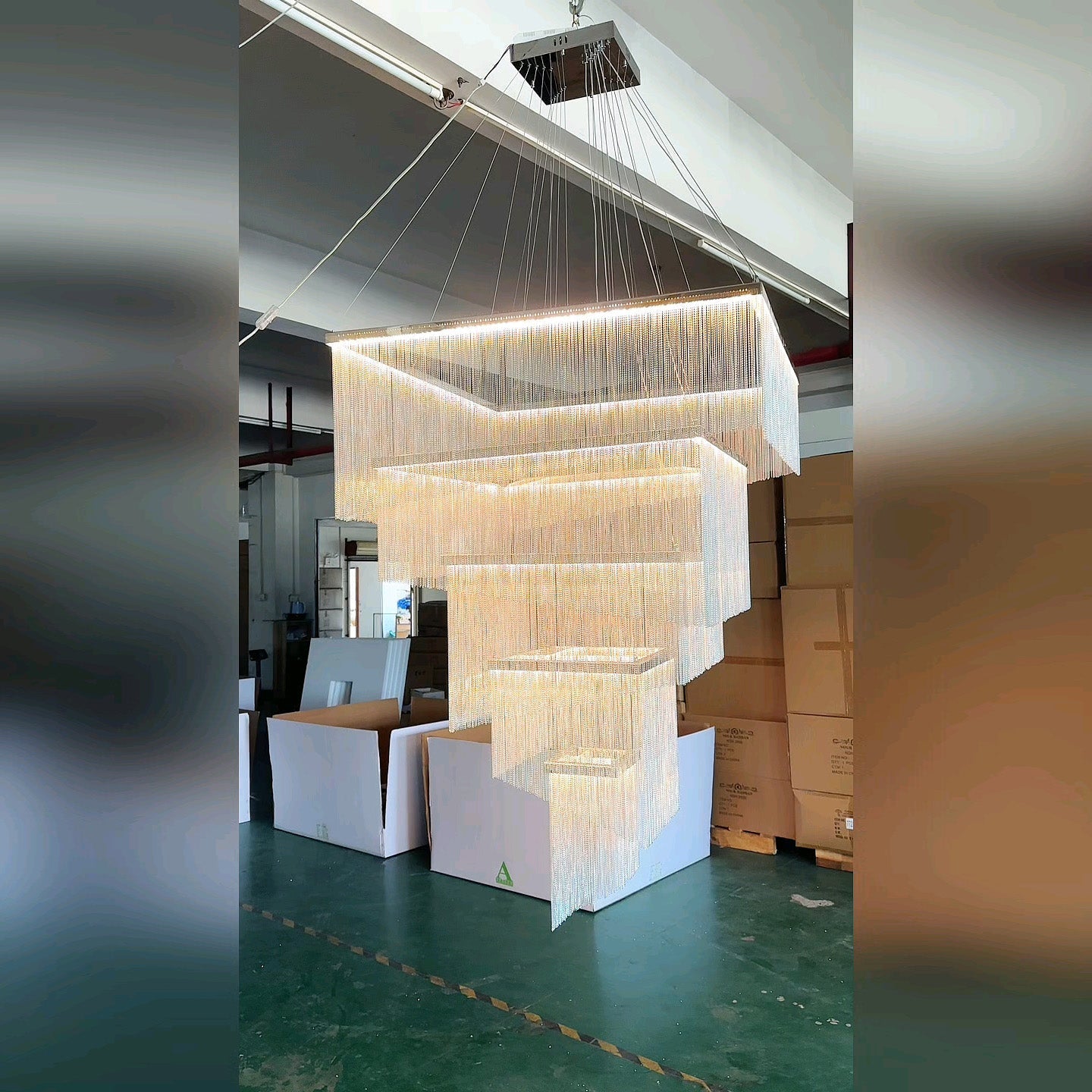 Caeluvyn Postmodern Chain Tassel Metal Chandelier - Neutralighting