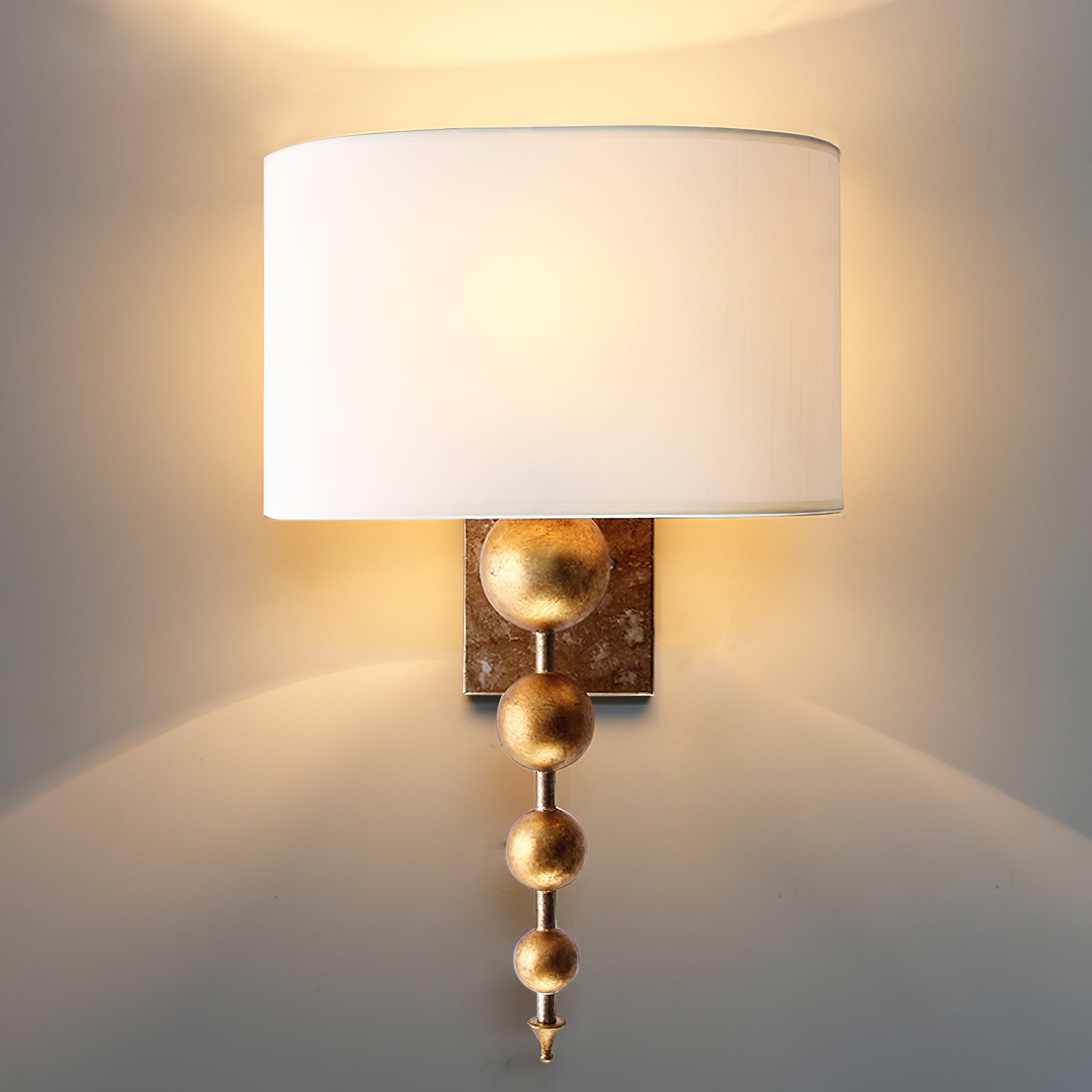 Eirikuvyn Premium Modern Metal Fabric Wall Lamp - Neutralighting