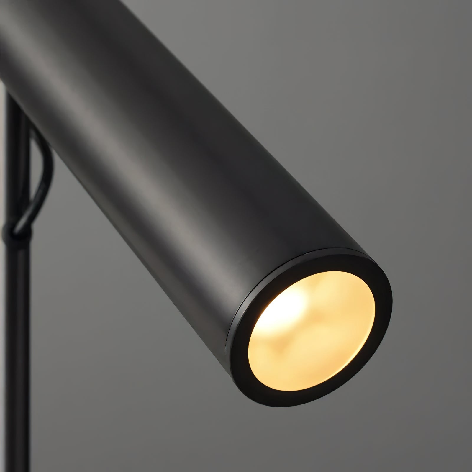 Jarnbruvyi Modern Minimalist Line Metal Pendant Light - Neutralighting