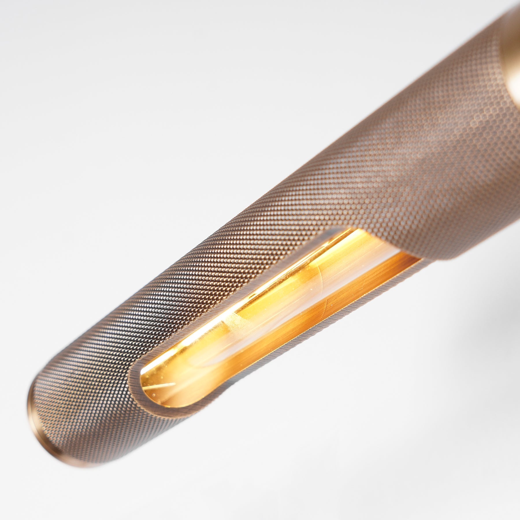 Solvain Modern Brass LED Wall Light - Neutralighting