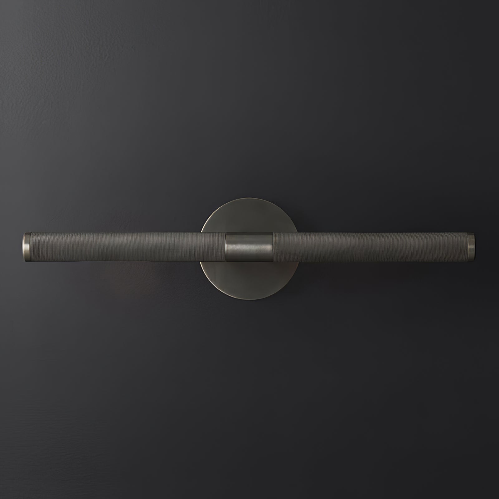 Solvain Modern Brass LED Wall Light - Neutralighting