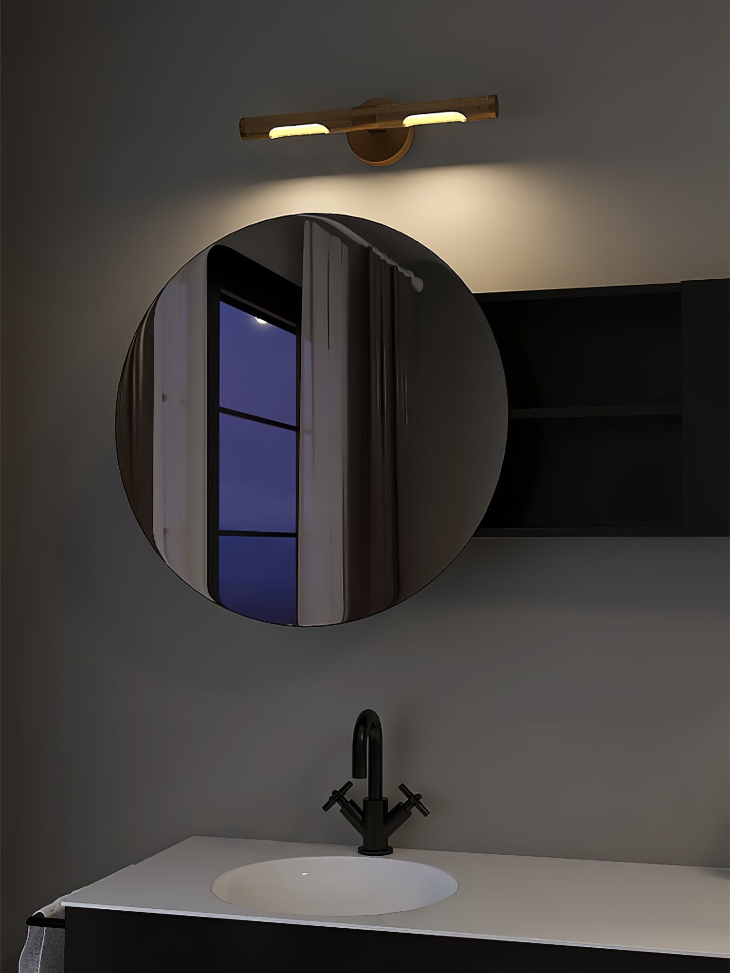 Solvain Modern Brass LED Wall Light - Neutralighting