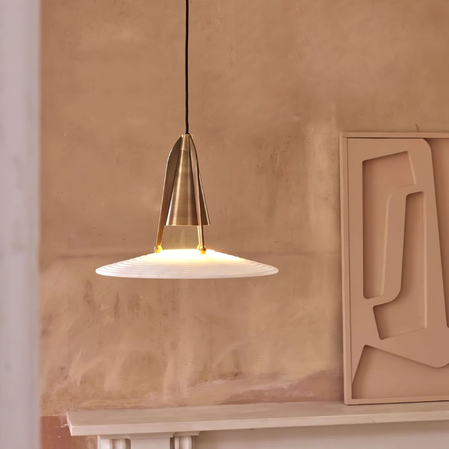 Zothayra Conical Metal Pendant Light - Neutralighting