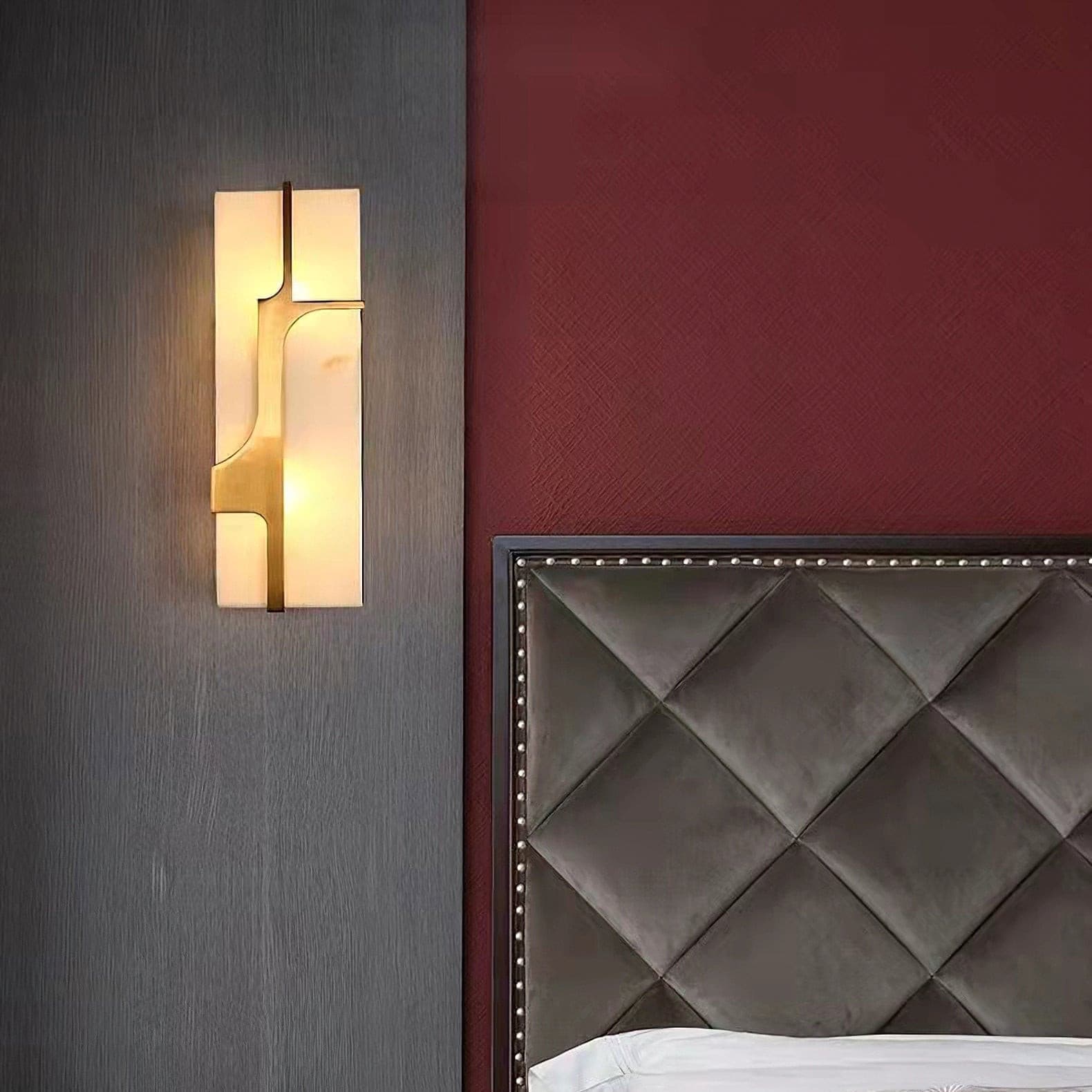 Ariel Wall Lamp Alabaster & Brass Elegance - Neutralighting